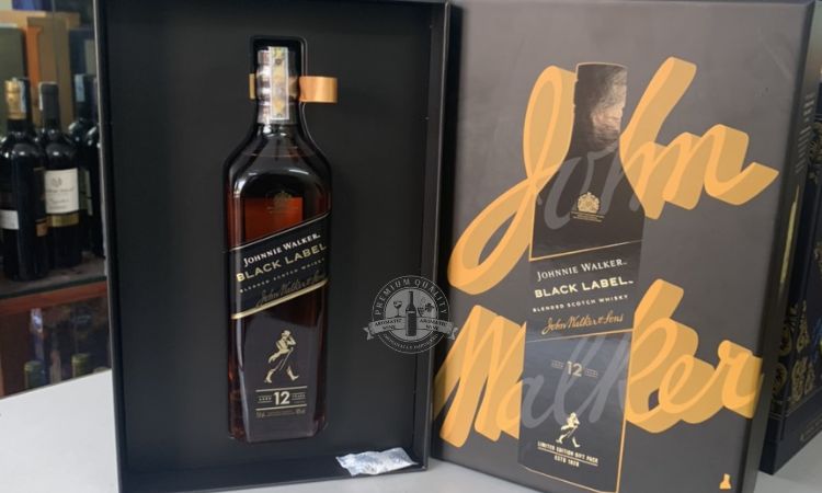 rượu Johnnie Walker Black Label 12