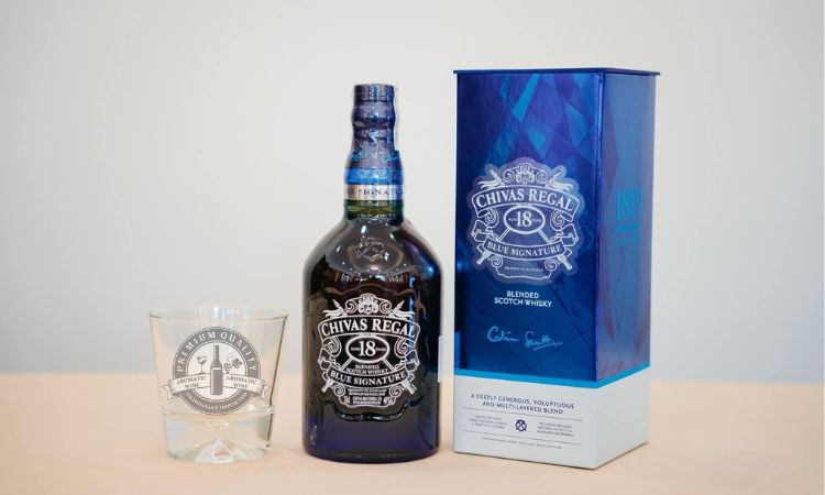 Chivas 18 hộp xanh