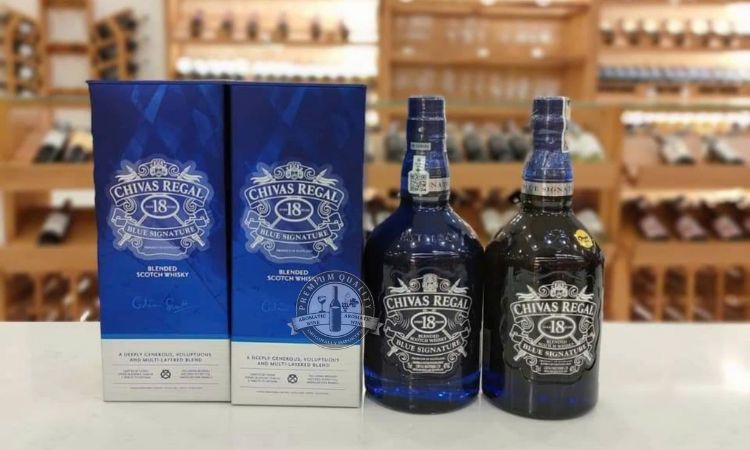 Giá rượu Chivas 18 hộp xanh