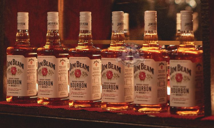 Sự khác biệt giữa Bourbon và Whisky