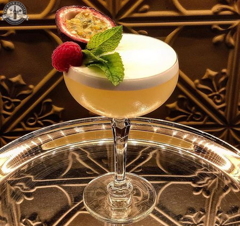 Các loại cocktail nặng, mạnh được pha chế từ rượu phổ biến ở bar